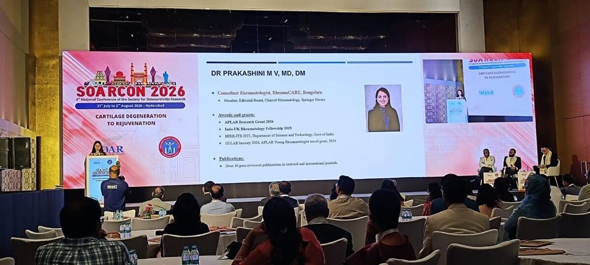 Dr Prakashini speaking on stage at SOARCON 2026 in Hyderabad